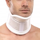 GIBAUD   Σκληρό, ρυθμιζόμενο αυχενικό κολάρο με υποσιάγωνομε , Ύψος Ρυθμιζόμενο Λευκο SKU 6606